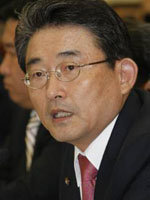 이한구 한나라당 의원. 동아일보 자료 사진
