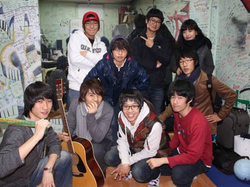 충남대 종합연예동아리 입큰개그리 회원들은 “모방보다는 창조, 방관보다는 참여의 자세로 문화의 주체자를 추구하고 있다”고 말했다. 이기진 기자