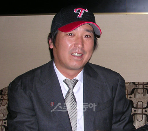 LG 새 외국인투수 오카모토 신야.