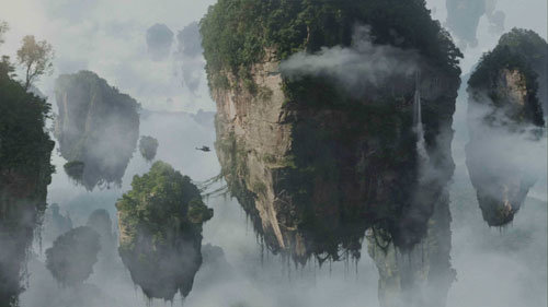 영화 ‘아바타’에서 천공에 떠 있는 ‘할레루야 산’은 지구인의 침공에 맞설 나비족 최후의 성채(뮈토스)로 등장한다.