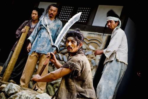 17세기 병자호란 이후 시기를 다룬 ‘추노’는 피폐해진 서민들의 삶을 실감나게 그려냈다. KBS 드라마 \'추노\'의 한 장면.
