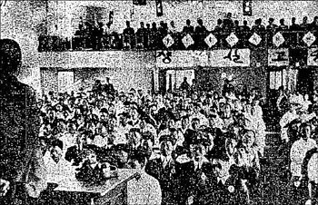 1925년 4월 15일 서울 종로구 경운동 천도교기념관에서 사상 최초로 열린 조선기자대회 개회식. 전국에서 모여든 기자 500여 명이 언론 자유를 외쳤다. 동아일보 자료 사진