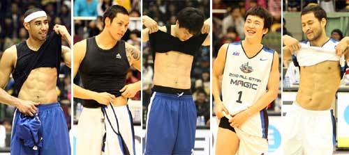 프로농구 스타들의 속살을 볼 수 있는 기회는 흔치 않다. 31일 열린 올스타전에서는 각 구단을 대표하는 ‘몸짱’들이 숨겨뒀던 초콜릿 복근을 아낌없이 내보였다. 왼쪽부터 문태영(LG) 이승준(삼성) 김효범(모비스) 강병현(KCC) 전태풍(KCC). 스포츠동아 박화용 기자