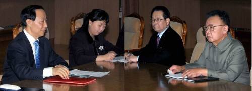 북한 김정일 국방위원장이 8일 저녁 방북 중인 왕자루이(王家瑞) 중국 공산당 대외연락부장을 면담하고 있다. 연합뉴스
