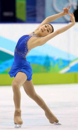 피겨여왕 김연아가 26일 밴쿠버 퍼시픽 콜리시움에서 열린 2010 밴쿠버 동계올림픽 여자 싱글 피겨스케이팅에서 완벽한 연기를 펼치고 있다. 연합뉴스
