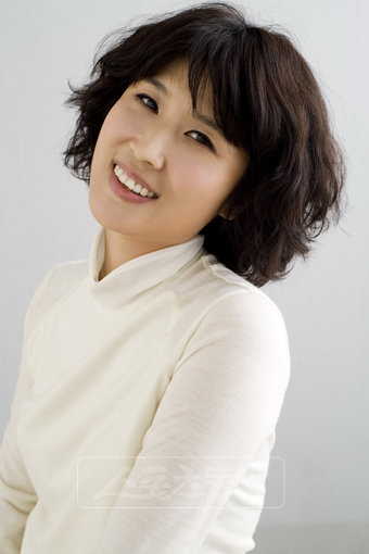 가수 권진원.