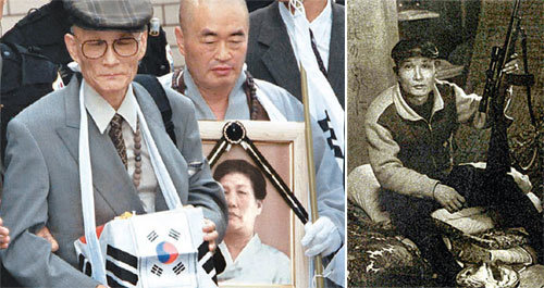 일본에서 ‘재일교포 차별 철폐’를 부르짖으며 야쿠자 조직원을 살해하고 무기수로 복역했던 권희로 씨가 1999년 가석방된 뒤 부산 김해공항을 통해 입국하고 있다. 당시 권 씨는 1998년 작고한 어머니 박득숙 씨의 유해를 안고 입국했다(왼쪽). 오른쪽은 1968년 일본 시즈오카 현의 한 온천여관에서 투숙객 13명을 붙잡고 인질극을 벌이던 모습. 동아일보 자료 사진