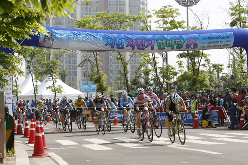 시민자전거한마당 행사는 자전거 타기 붐을 조성하는 데 일조하고 있다. 사진은 지난해 행사 모습. [사진제공=국민체육진흥공단]