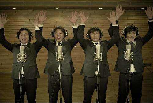 최근 월드컵 마케팅의 일환으로 방송된 올레 KT 광고. 어설픈 실력의 ‘황선홍 밴드’가 웃음을 준다.