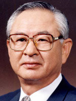 홍일식 열린사이버대 총장 · 전 고려대 총장