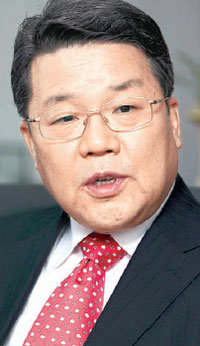 장일형 전국경제인연합회 경제홍보협의회 회장은 8일 “재계 입장을 대변하고 알리는 데 적극 나서겠다”고 밝혔다. 이훈구 기자