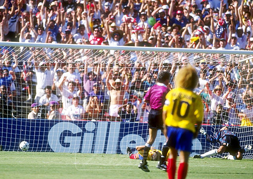 ‘자책골이 낳은 끔찍한 최후.’ 1994년 미국 월드컵 당시 우승 후보로 꼽혔던 콜롬비아는 미국과의 2차전에서 에스코바르의 자책골로 조별리그에서 탈락했고, 에스코바르는 귀국 후 살해돼 축구계에 큰 충격을 안겼다. 스포츠동아DB