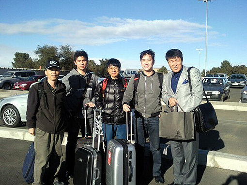 [차범근 SBS해설위원] 어제 일본-카메룬 경기 마치고 요하네스버그로 출발하는 공항! 영하의 날씨, 아프리카의 겨울을 제대로 경험중! 북한전 긴장됨. http://twitpic.com/1wybnb