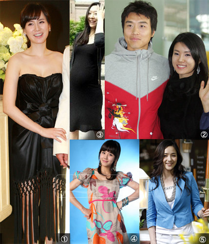 떴다 왁스!월드컵 열기를 한층 달구는 ‘한국판 왁스’들. 패션화보를 통해 남편 응원에 나선 이혜원(①) 씨와 이동국의 아내 이수진(②) 씨가 미스코리아 출신다운 미모로 화제다. 정성룡의 아내 임미정(③) 씨는 만삭의 모습을 공개했고 김정우의 연인 연기자 이연두(④)와 김남일의 아내 김보민(⑤) 아나운서도 왁스 멤버다.
스포츠동아DB·임미정 씨 미니홈피