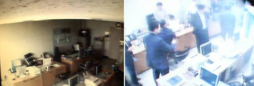 가혹 행위가 있었던 곳으로 알려진 서울 양천경찰서 강력5팀 폐쇄회로(CC)TV 화면. 5월 11일에는 화면 위쪽의 3분의 1가량이 천장을 비추고 있다(왼쪽). 경찰은 5월 24일 화면을 다시 조정해 사각지대 부분이 없도록 했다. 사진 제공 국가인권위원회