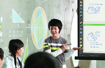 쌍방향 수업을 가능하게 한 심포니(Symphony)를 활용해 학생들이 수업에 참여하고 있다. 사진 제공 ㈜타임교육