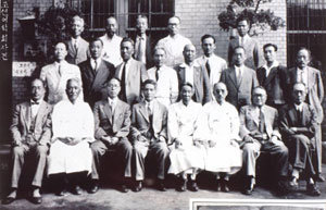 우리말을 연구하던 최현배 정태진 등 1942년 10월 조선어학회 사건 당시 수난을 겪었던 회원들.