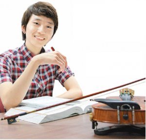 서울대 사회과학계열에 합격한 이종진 씨. 그는 오케스트라 활동에서 배운 리더십을 통해 자신의 장점을 어필했다.