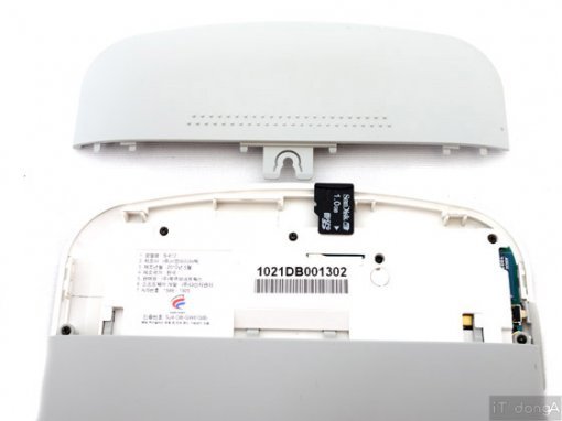 마이크로 SD카드를 사용한다