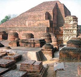 인도 비하르 주에 남아 있는 날란다대 유적지 모습이 고색창연하다. 세계에서 가장 오래된 대학이었던 날란다대는 800여 년 전 파괴됐지만 최근 재건이 추진되고 있다. 사진 출처 위키피디아