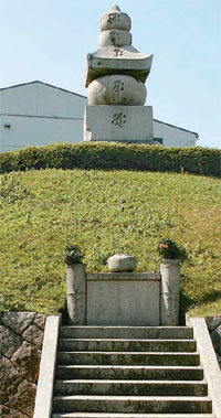 일본 교토에 있는 귀무덤. 동아일보 자료 사진