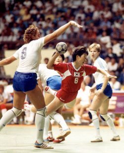 1988년 서울올림픽에서 금메달을 따낸 한국여자핸드볼팀 경기 장면.