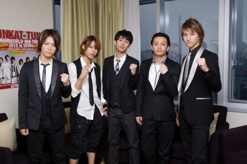 아카니시 진을 제외한 KAT-TUN 다섯 명의 멤버. (사진제공=엠넷미디어)