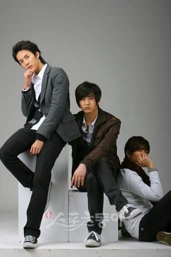 개별활동에 나선 SS501의 멤버 박정민(왼쪽부터), 김형준, 김현중, 허영생, 김규종. 스포츠동아DB