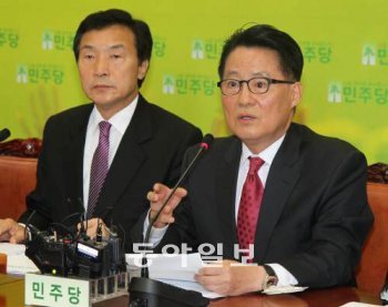 민주당 손학규대표(왼쪽)와 박지원 원내대표. 동아일보 자료사진