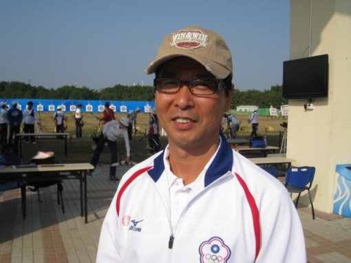 베이징올림픽 남자팀 코치였던 전인수 감독은 광저우에 대만 양궁대표팀 총사령탑으로 참가했다.