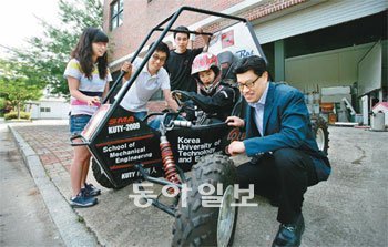 전국 취업률 1위 대학으로 평가받은 한국기술교육대는 실천공학인재를 양성하고 있다. 사진 제공 한국기술교육대