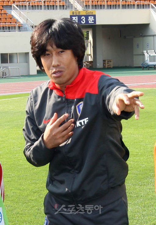 서정원 올림픽대표팀 코치.