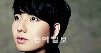 팝페라 테너 임형주 씨가 세계무대 데뷔 7주년을 맞아 기념 앨범과 송년음악회로 돌아왔다. 사진 제공 디지엔콤