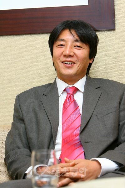 황선홍 감독, 스포츠동아DB