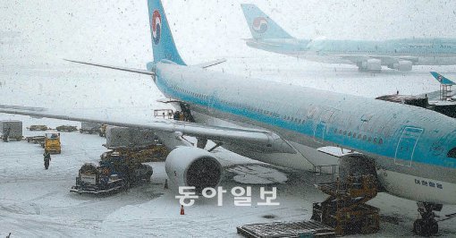 발 묶인 항공기