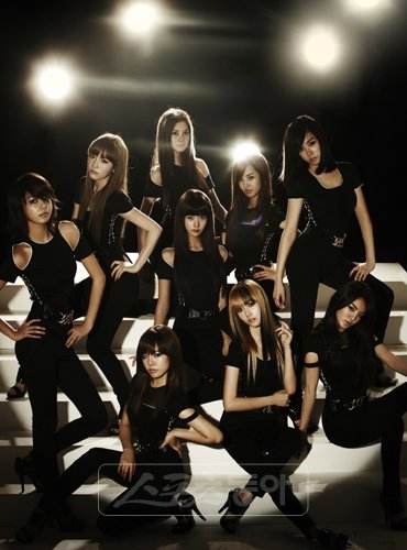 소녀시대의 아홉 요정들을 주연으로 내세우는 드라마가 추진되고 있어 화제다.