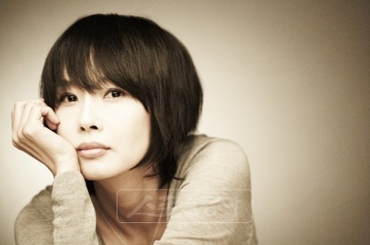 진위불명의 악성루머로 인한 우울증으로 고통을 받다 스스로 죽음을 택한 톱스타 최진실. 스포츠동아DB