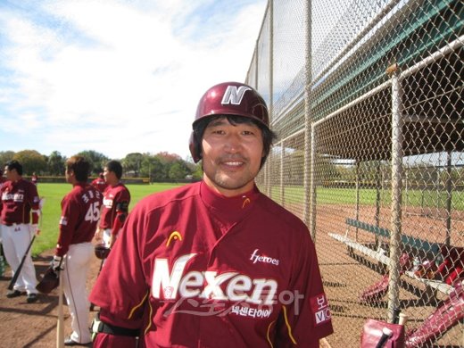 이숭용하면 연상되는 이미지는 ‘남자다움’이다. 선수로서 선 굵은 야구를 해왔고, 캡틴으로서 후배들을 잘 이끌어 온 덕분이다. LG로 떠난 정성훈이 아직도 이숭용을 잊지 못하는 것도 그런 매력을 체험했기 때문일 것이다. 스포츠동아DB