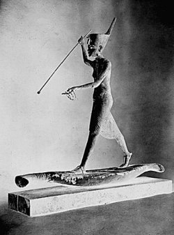 이집트 반정부 시위 기간에 사라진 고대 이집트의 파라오 투탕카멘의 황금 목각상. 연합뉴스