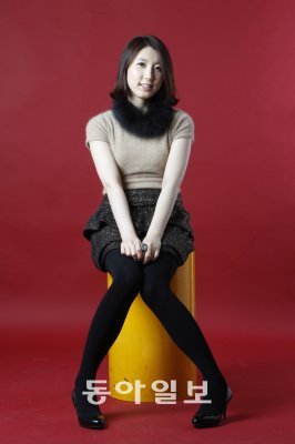 SBS '강심장'에서 엽기댄스로 주목받은 박인영은 실제로는 상당히 얌전하고 교양있는 여성이었다. 홍진환 기자 jean@donga.com