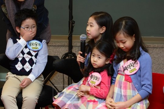 ‘붕어빵’에 출연 중인 정은표의 아들 지웅 군(왼쪽 첫 번째)과 SBS 박찬민 아나운서의 세 딸들.