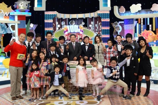 연예인 부모와 자녀들의 유쾌한 이야기를 담아내는 SBS ‘붕어빵’의 출연진들.