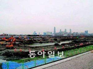 가천길재단이 송도국제도시 20만7284㎡ 규모의 땅에 건설하는 바이오연구복합단지(BRC)에서 터파기 공사가 진행되고 있다. BRC㈜ 제공