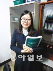 부산 경혜여고 2학년 은지영 양은 수업시간에 졸지 않기 위해 교실 앞자리에 앉는 등의 노력 끝에 전교 192등까지 떨어진 성적을 48등으로 끌어올렸다.