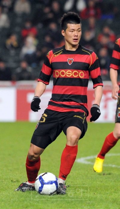 포항 스틸러스의 미드필더 정석민은 내일이 더 기대되는 예비스타다. 두 차례 큰 수술을 받았지만 이를 극복하고 프로의 꿈을 이뤄냈다. 스포츠동아DB