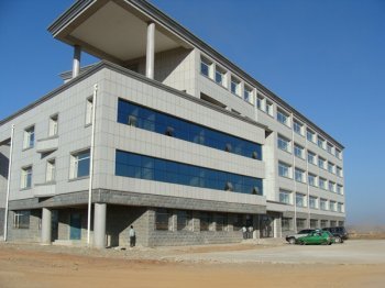 평양과학기술대학 본관동의 모습. 평양과학기술대학 홈페이지.