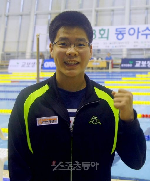 83회동아수영대회에 출전하는 장애인 김세진 선수. 울산 ｜ 동아일보 원대연 기자 yeon72@donga.com