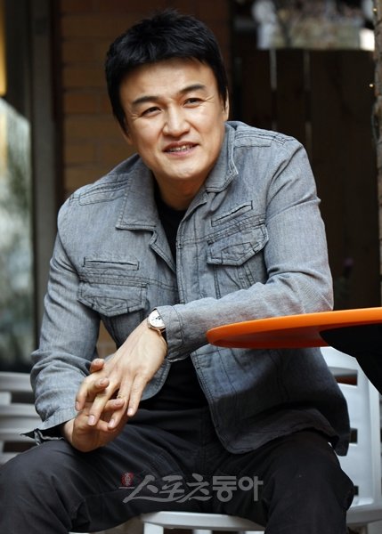 영화 ‘체포왕’에서 또 경찰 역을 맡은 박중훈. 그는 그동안 경찰을 연기한 것이 벌써 6번째 이다.