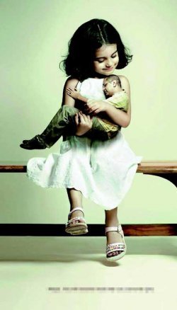 ‘인도 입양 장려 및 아동 복지 협회(IAPACW)’의 입양 장려 광고. 사진 출처 IAPACW 홈페이지