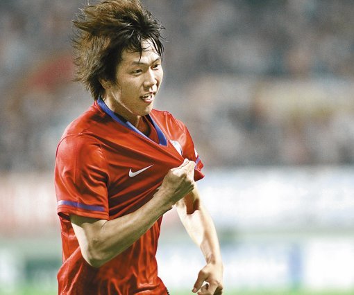 3일 저녁 서울 상암월드컵 경기장에서 열린 대한민국과 세르비아의 축구대표팀 평가전에서 김영권이 후반전에 두번째 골을 터트리고 세레모니를 펼치고 있다. 상암ㅣ박화용 기자 inphoto@donga.com 트위터 @seven7sola